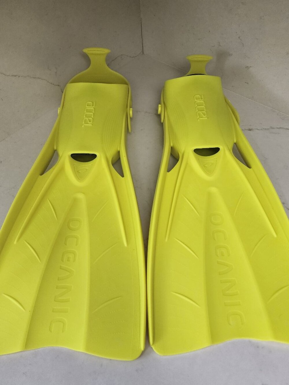 NEW Oceanic Accel Open Heel Scuba Fins Yellow Y XL/XXL 12+ Travel Fins